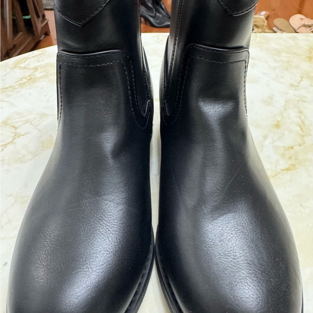 Classic Black Women’s Leather Boots